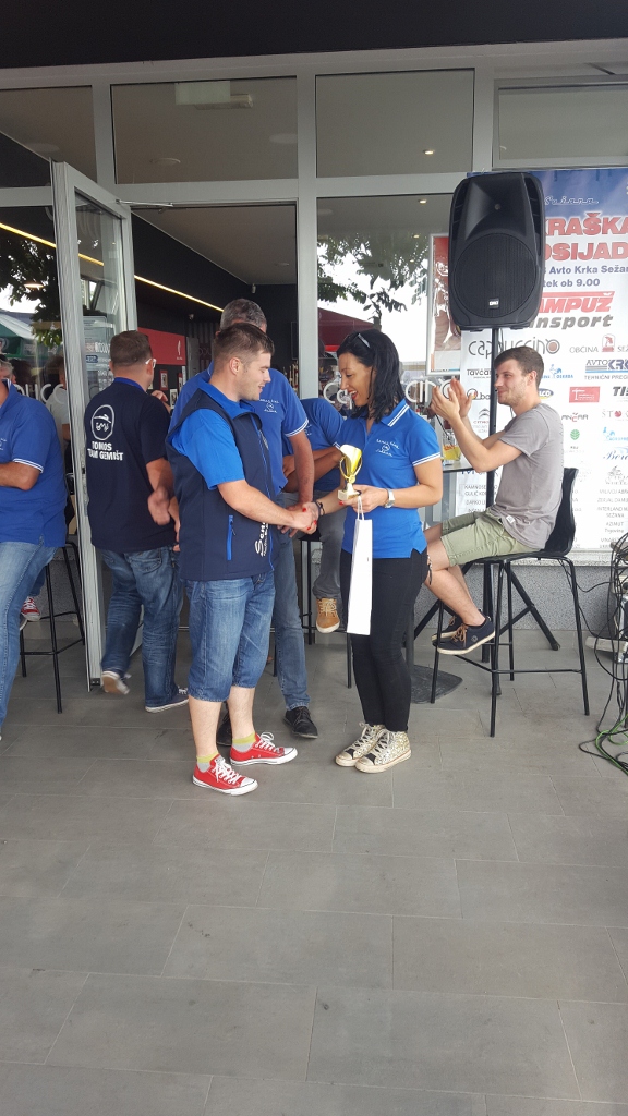 20180609_175836 (576 x 1024)
